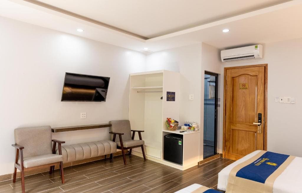 Quadruple Room with Balcony room - Image 2
