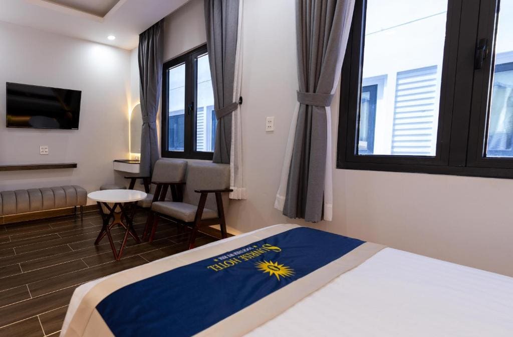 Superior Triple Room room - Image 3