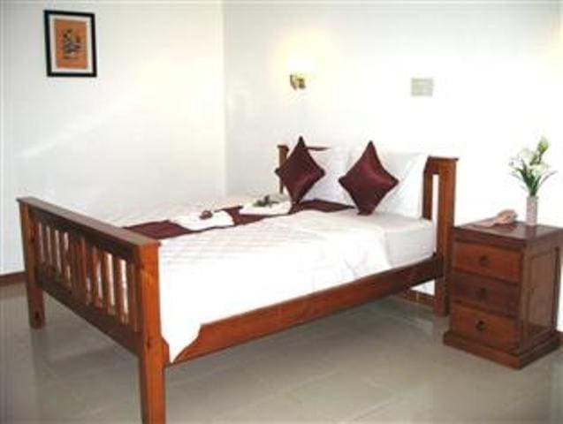 Family Room room - Image 2