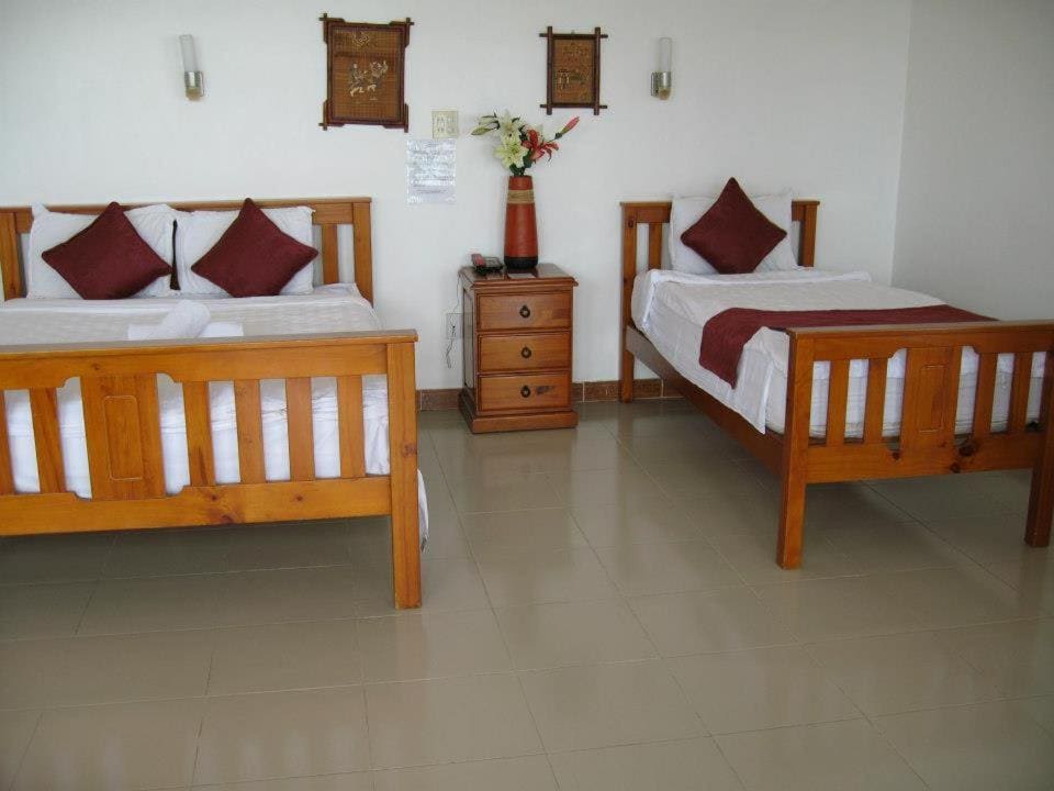 Family Room room - Image 3