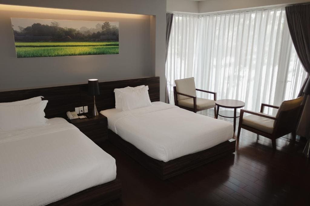 Premium Twin Room in Villa (Shared Villa) room - Image 3