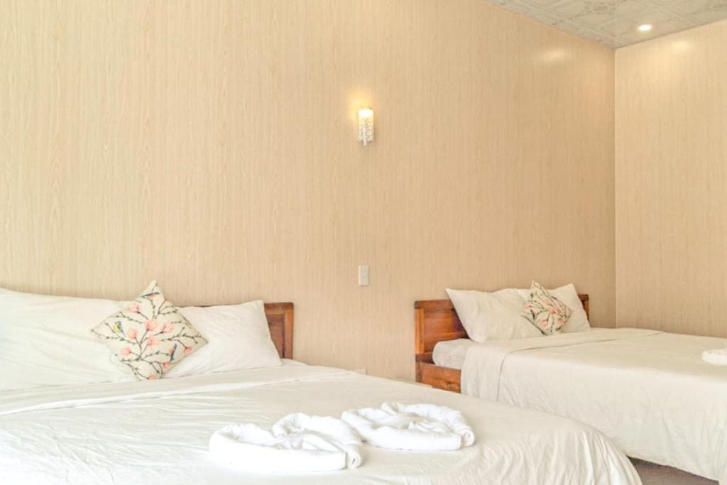Double Room with Garden View room - Image 3