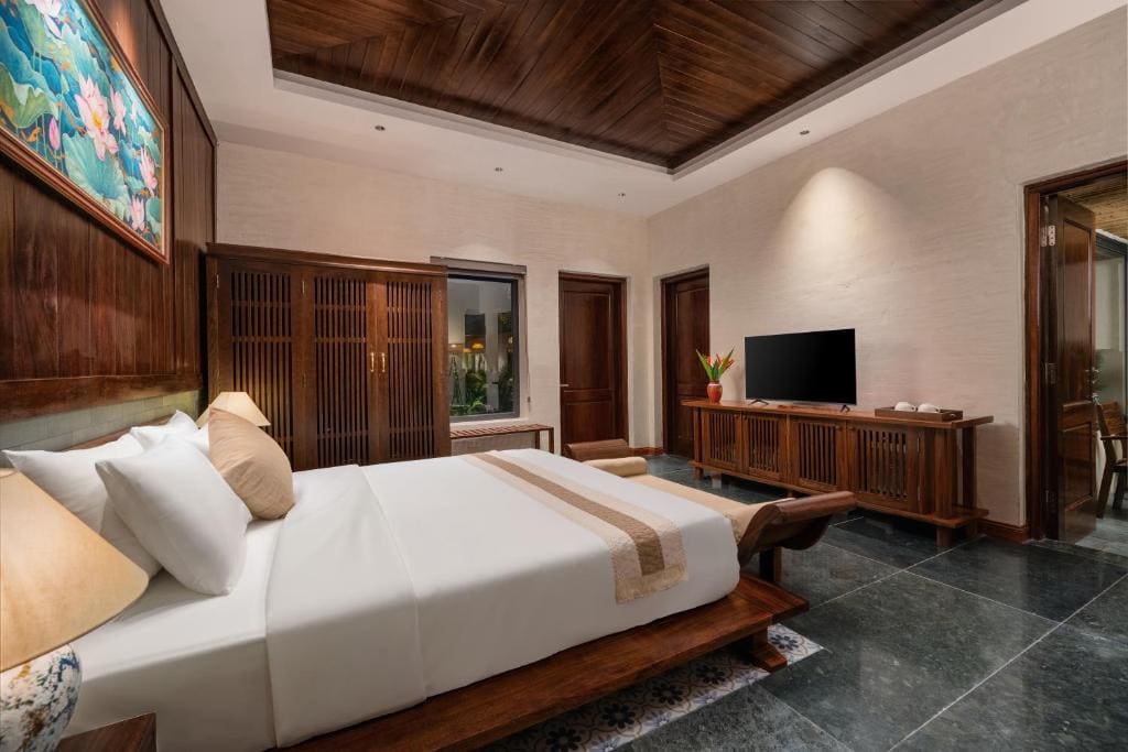 Afterglow Suite With Mountain View & Private Garden room - Image 1