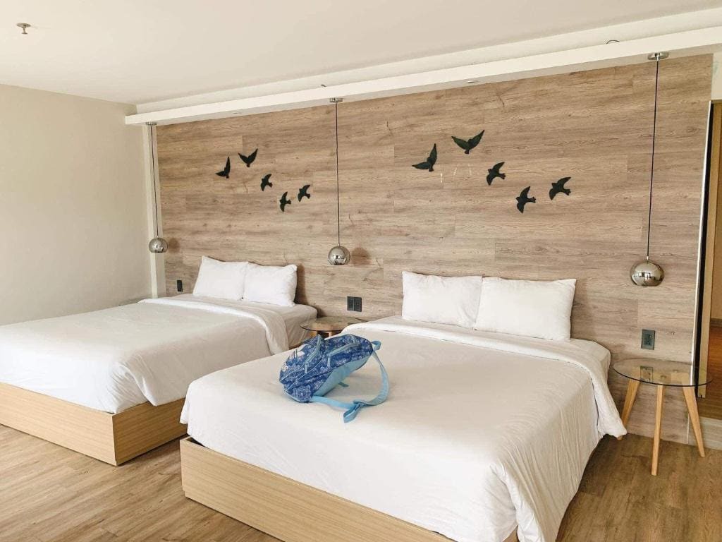 Premier Family with Bathtub room - Image 2