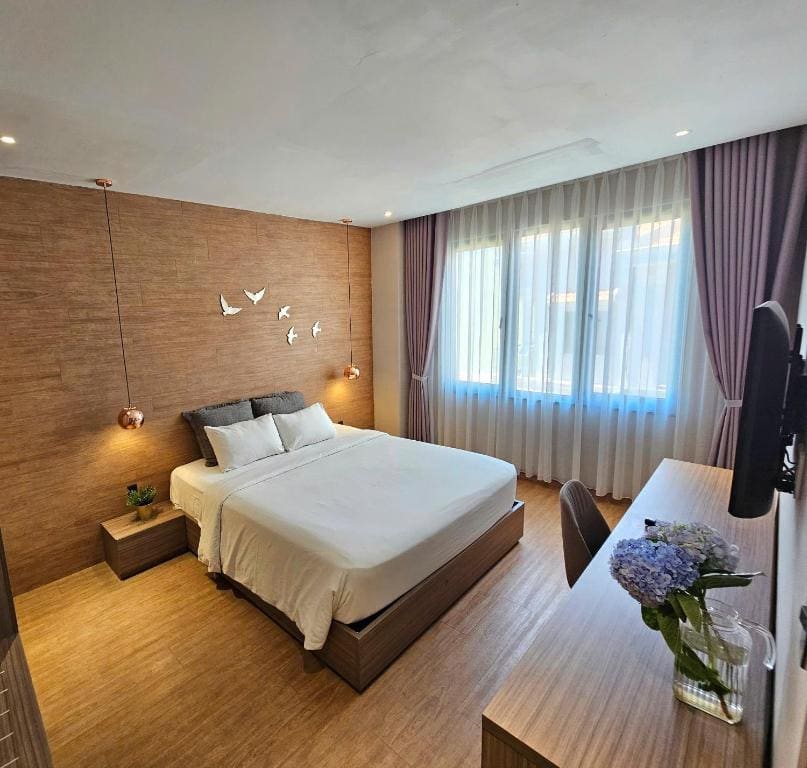Two-Bedroom Suite room - Image 2