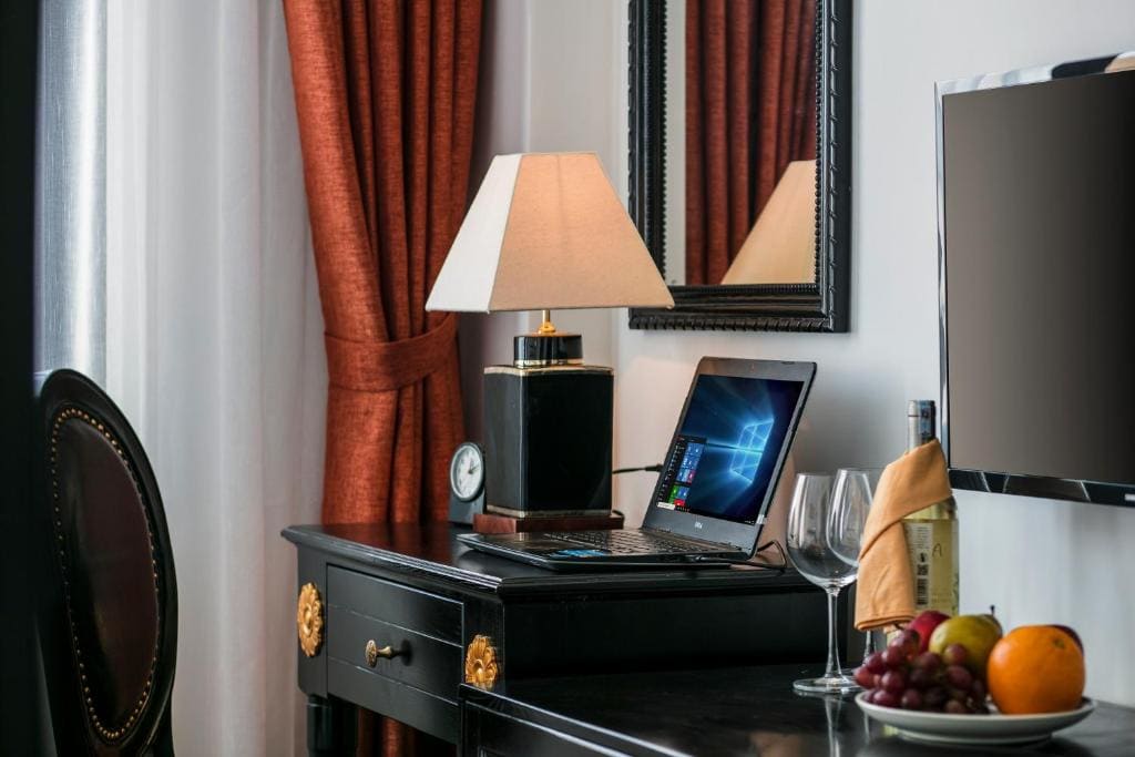 Staycation Offer - Deluxe City View (15% discount on extra services) room - Image 3