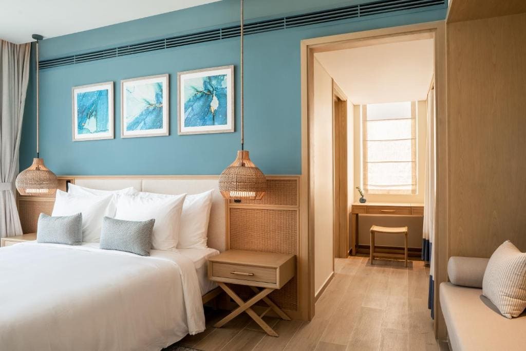 Studio with Pool View room - Image 3