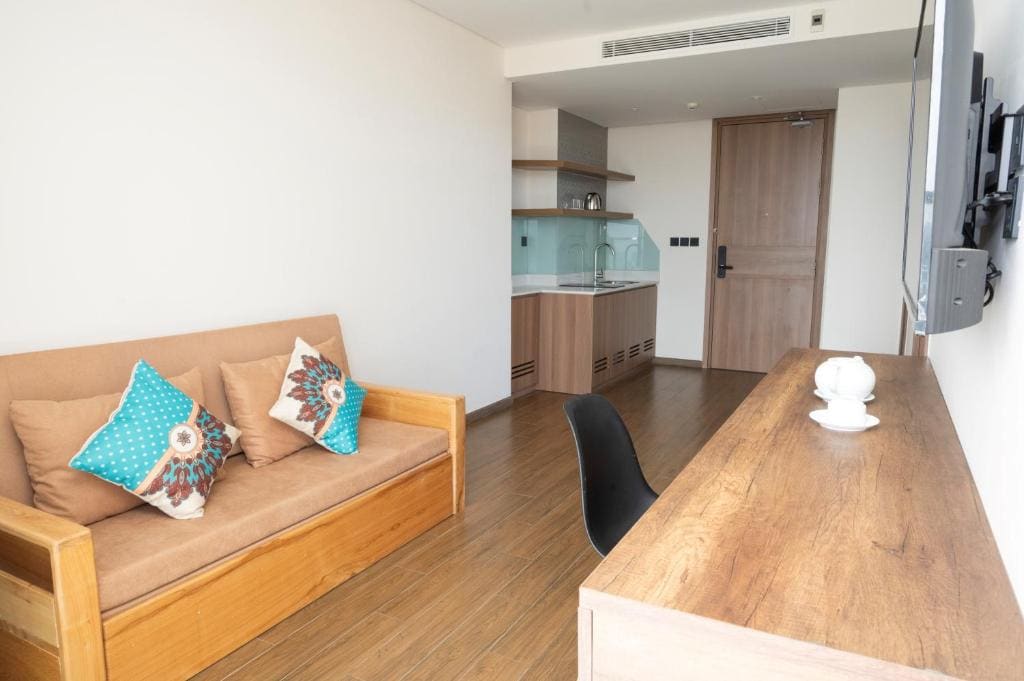 Apartment with Sea View room - Image 3