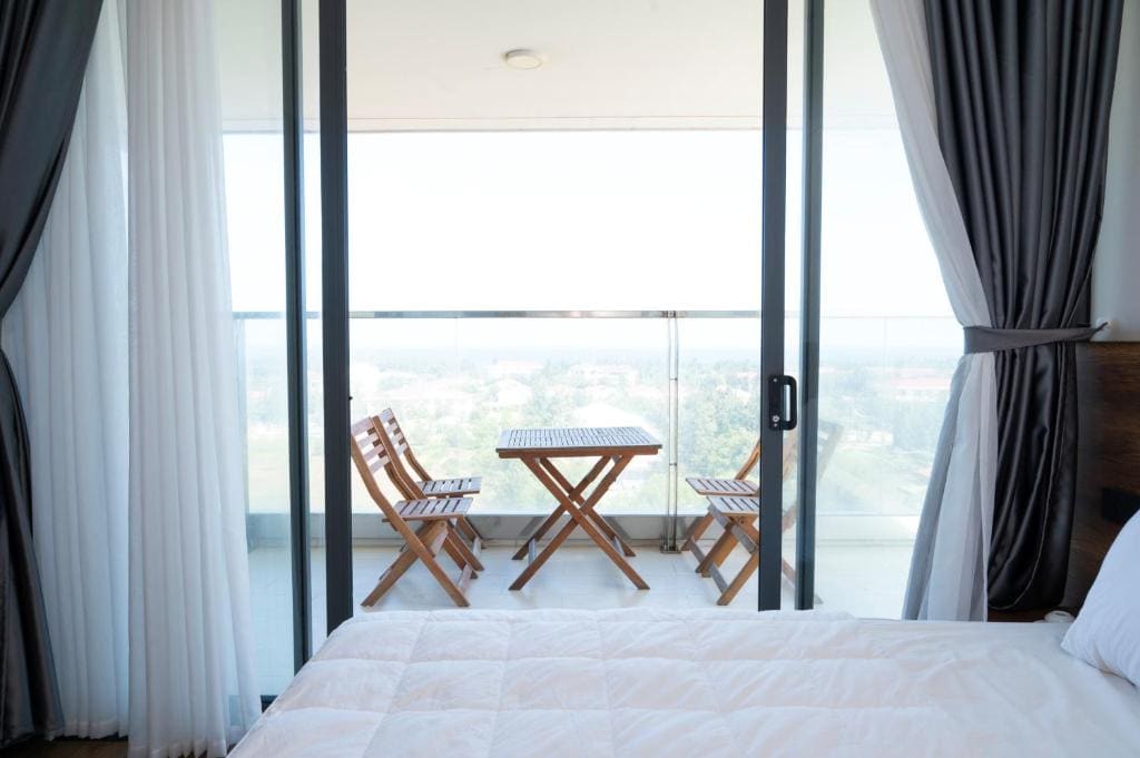 Apartment room - Image 2