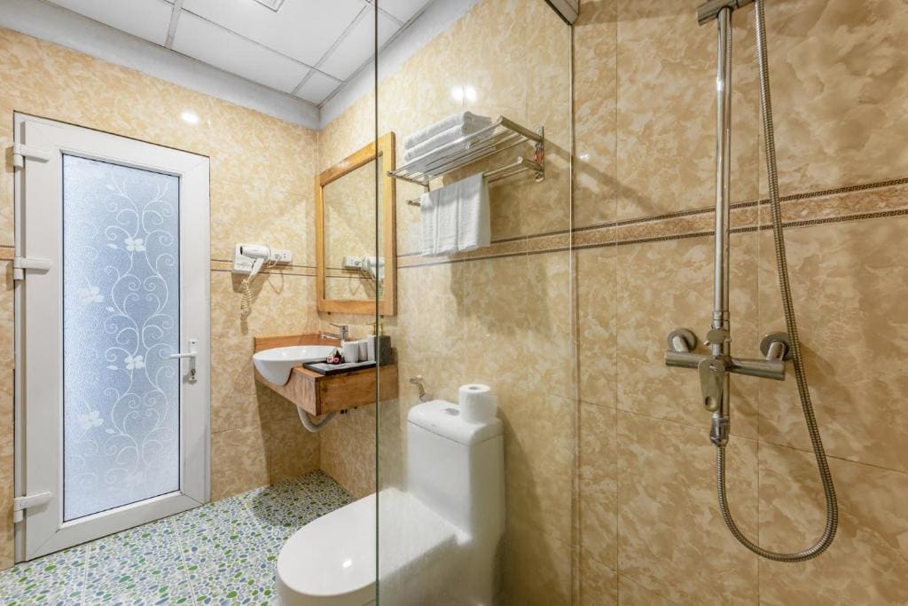 Triple Room with Balcony room - Image 3