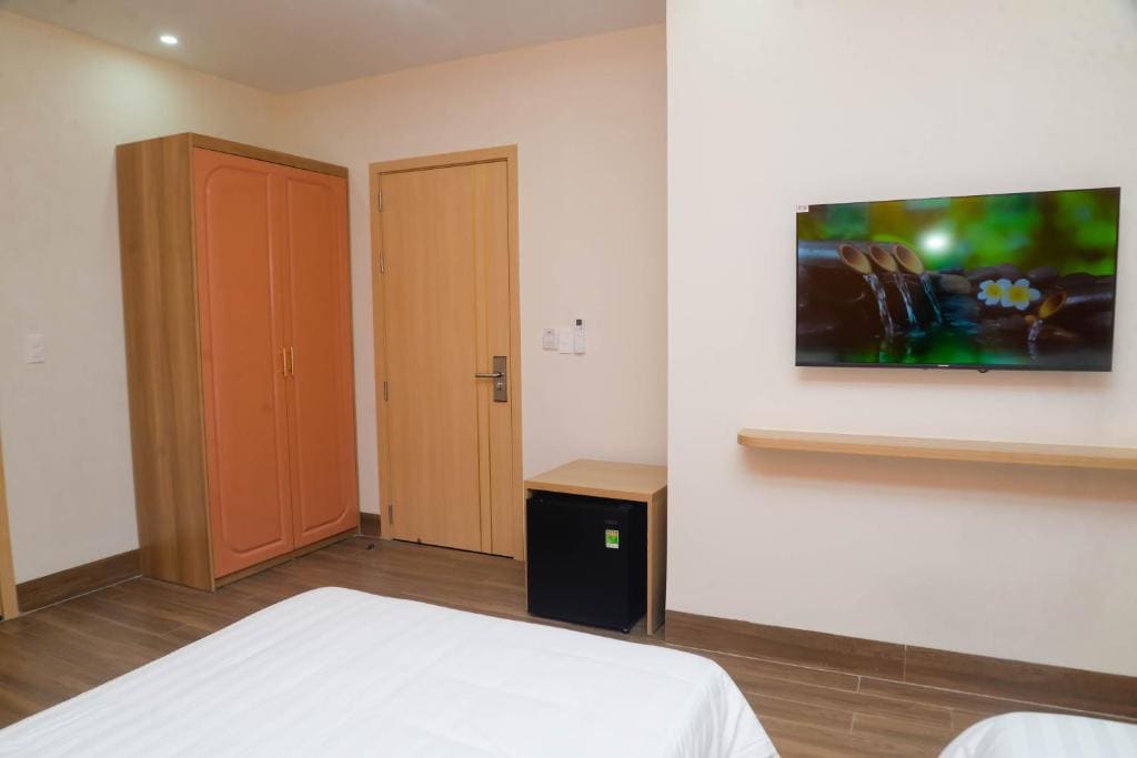 Triple Room with City View room - Image 1