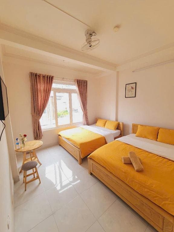 Deluxe Twin Room room - Image 3