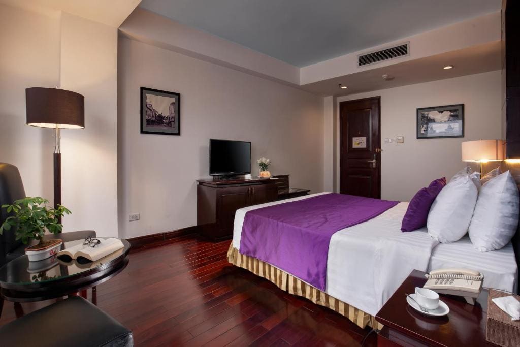 Suite room - Image 1