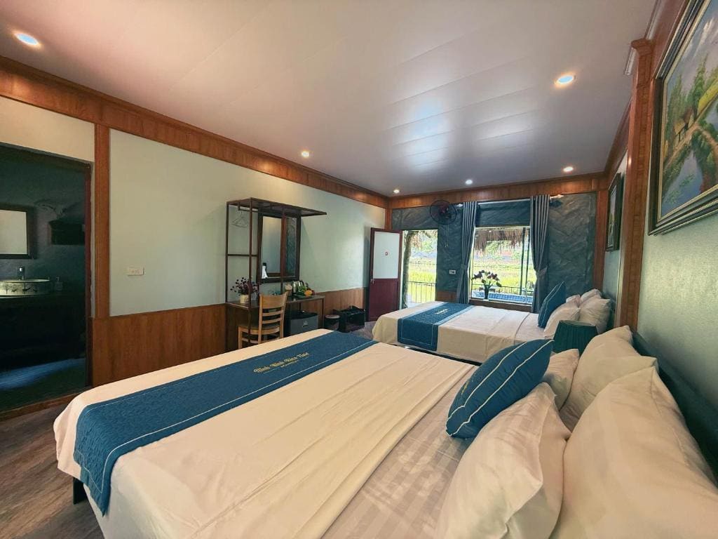 Family Room with Mountain View room - Image 3