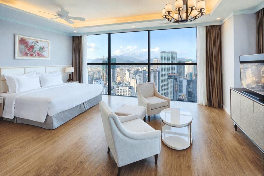 Grand Studio Ocean View King Bed room - Image 1
