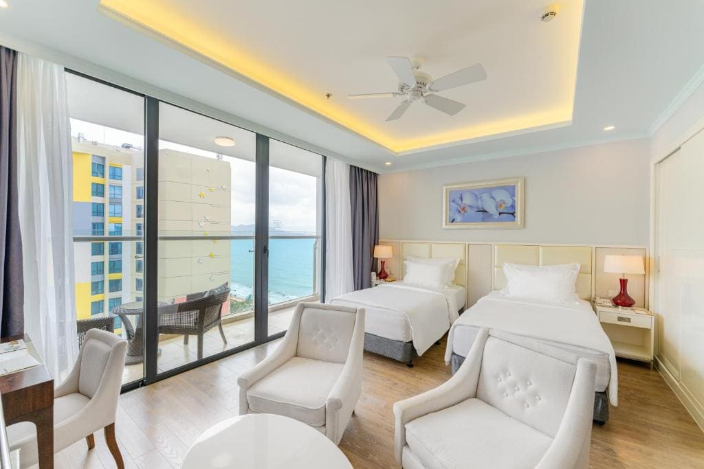 Studio Ocean View Twin Bed room - Image 1