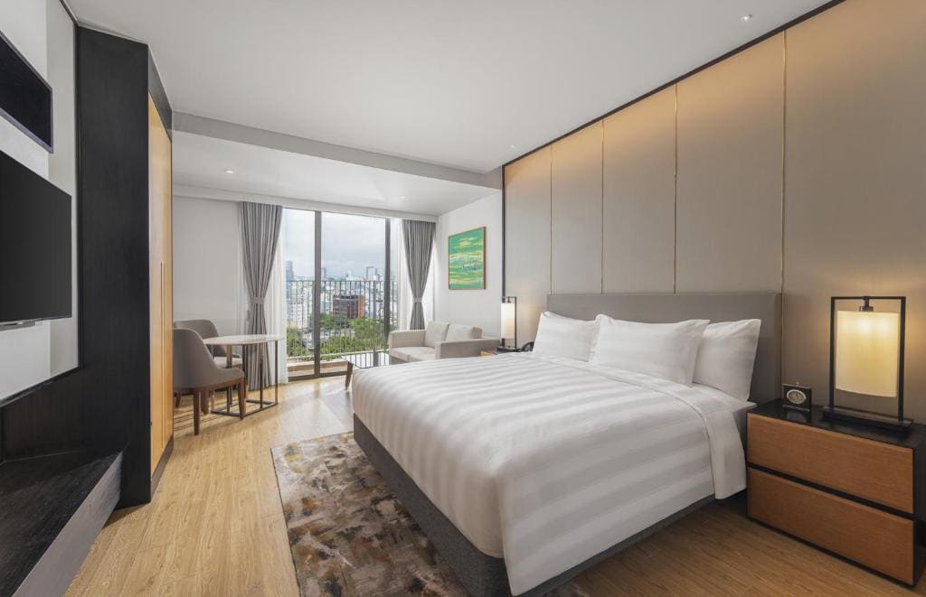 Deluxe Twin Studio with Balcony and Ocean View room - Image 2