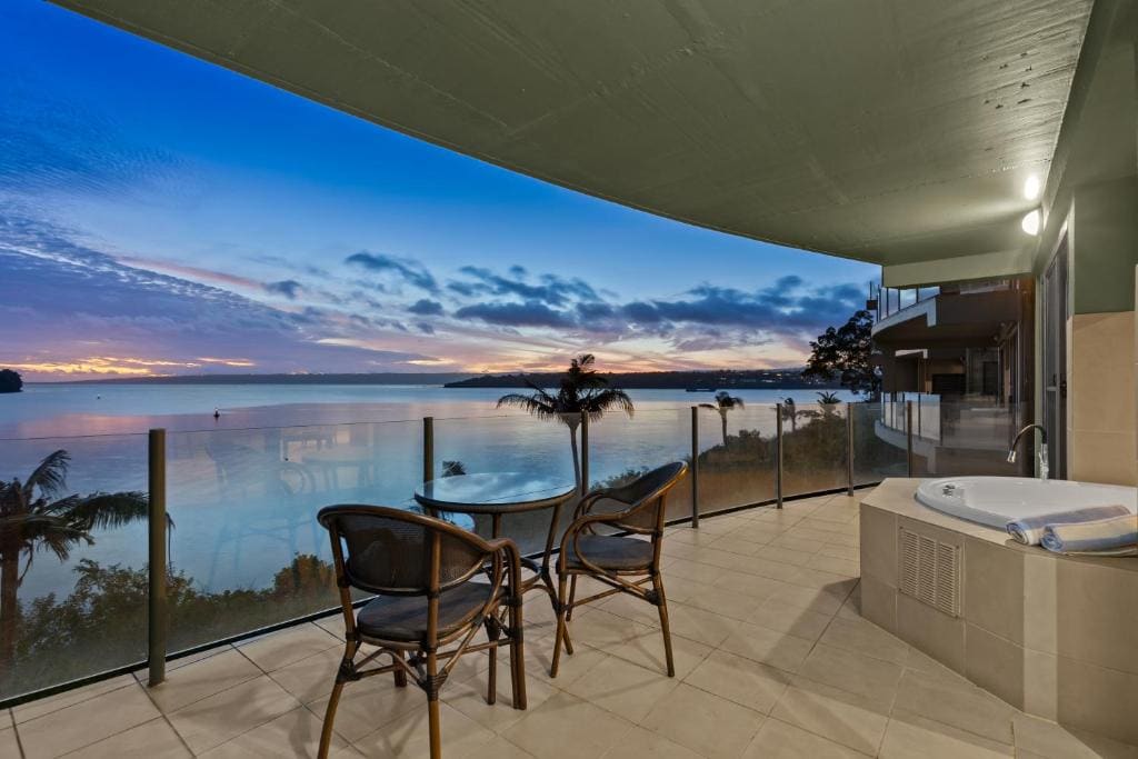 Deluxe Apartment with Ocean View room - Image 3