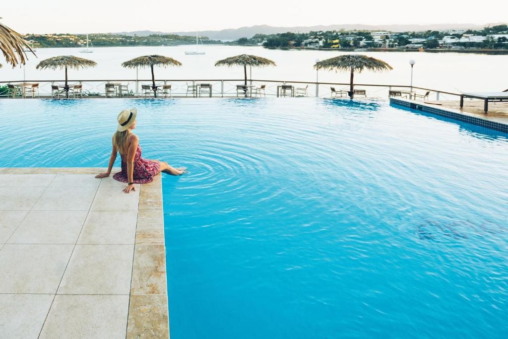 Deluxe Apartment with Pool View room - Image 3
