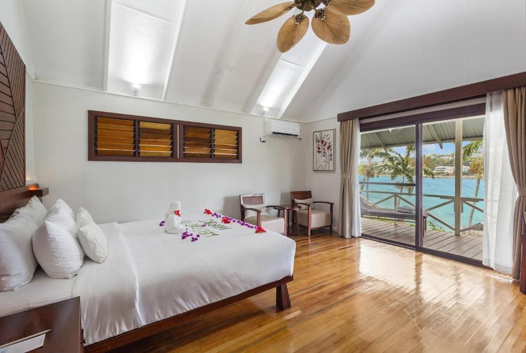 Bungalow with Sea View room - Image 3