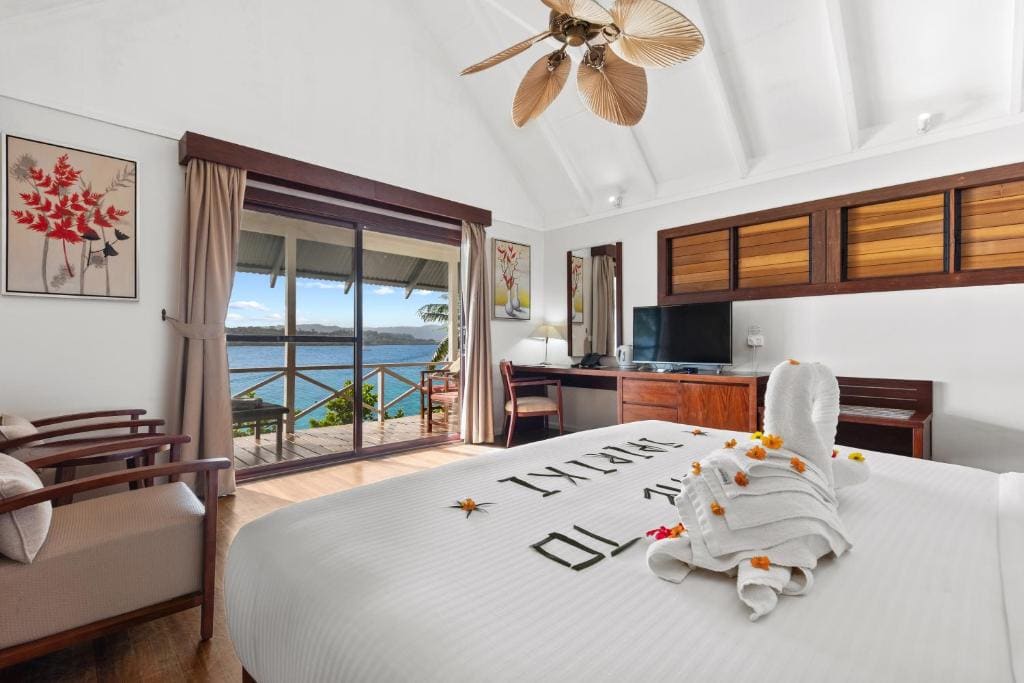 Deluxe Apartment with Pool View room - Image 2