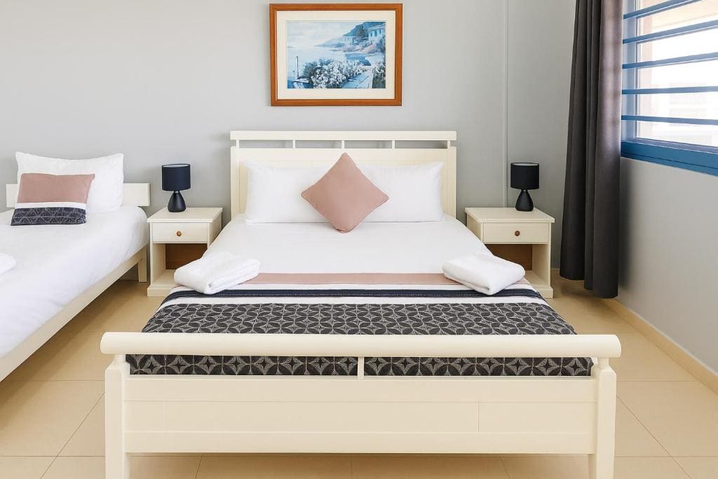 Comfort Triple Room room - Image 3