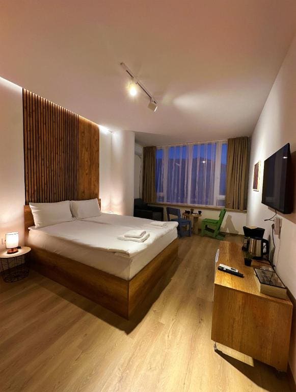 Deluxe Room room - Image 1