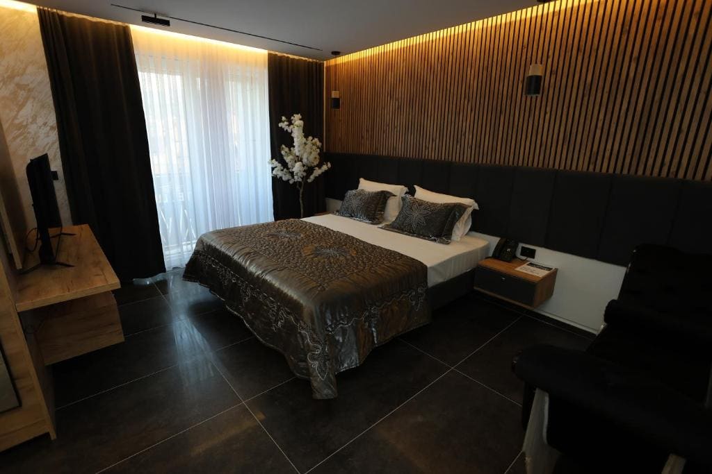 Suite room - Image 2