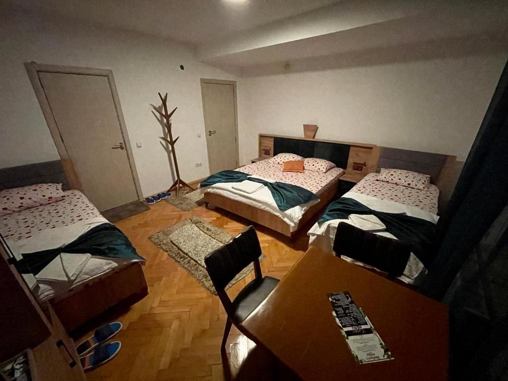 Family Room with Terrace room - Image 3