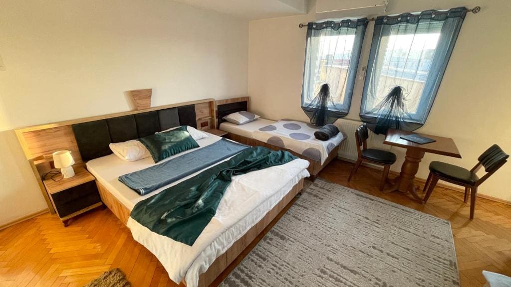 Family Room with Terrace room - Image 2