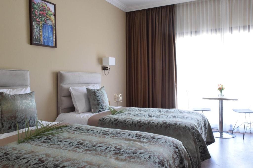 Standard Triple Room room - Image 3