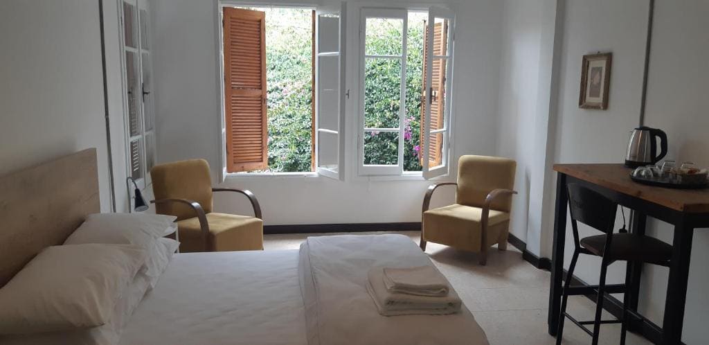 Large Double Room room - Image 1
