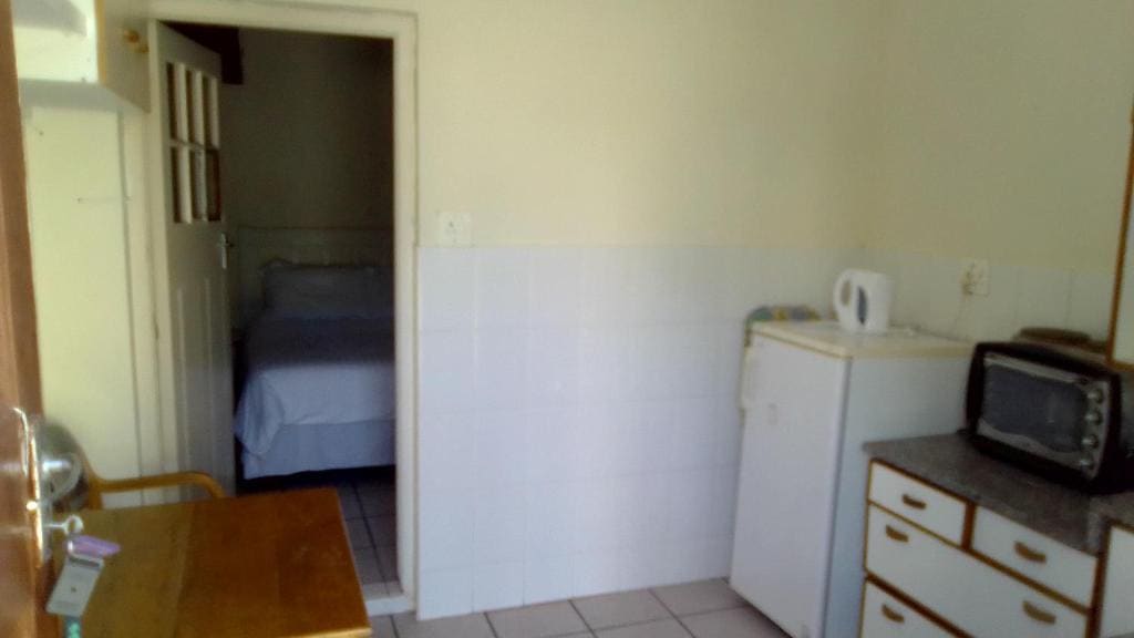 Budget Double Room room - Image 3