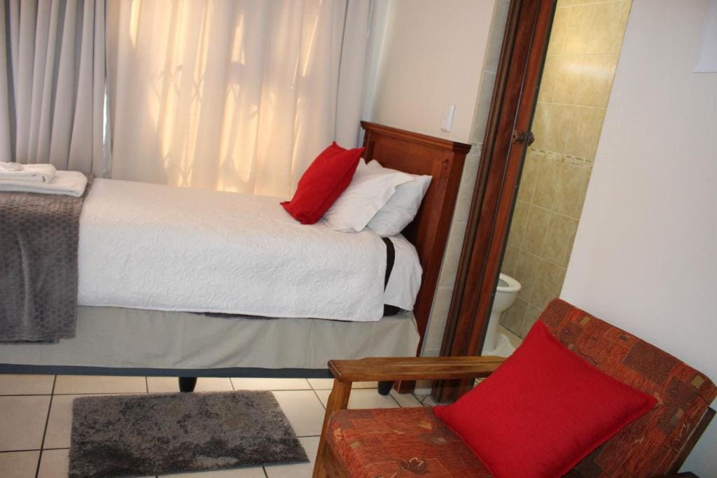 Family Room with Shower room - Image 1