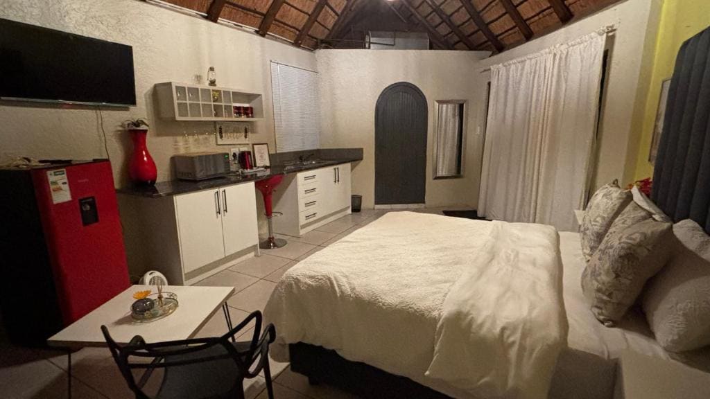 Deluxe Double Room room - Image 2