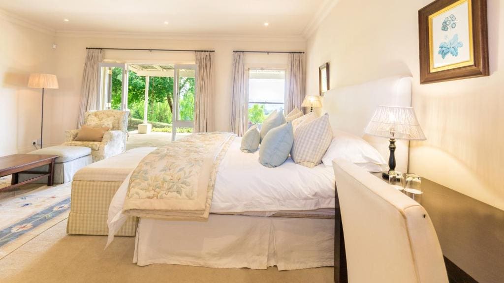 Self Catering Cottage room - Image 1
