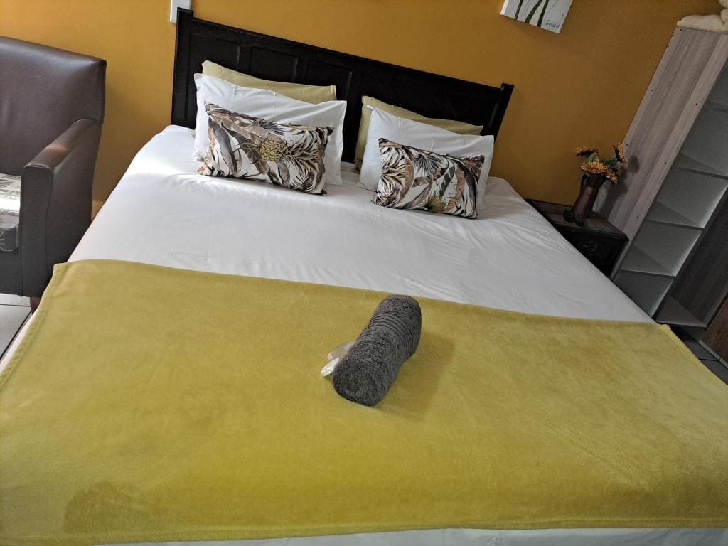 Suite with Garden View room - Image 1