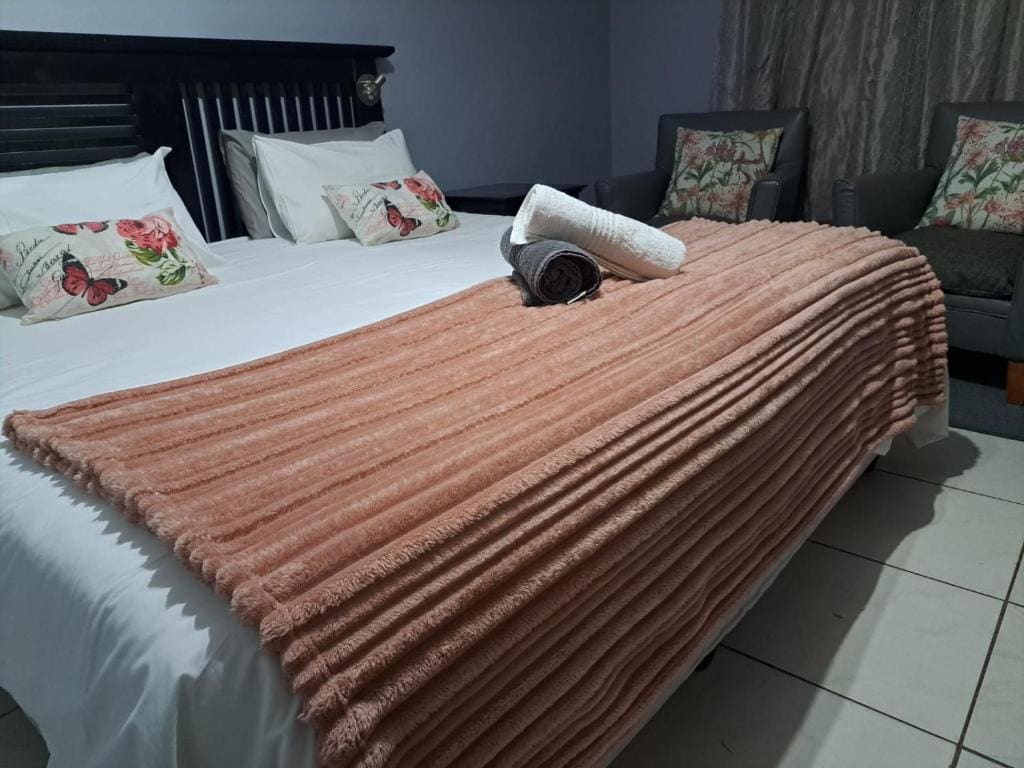 Standard Apartment room - Image 2