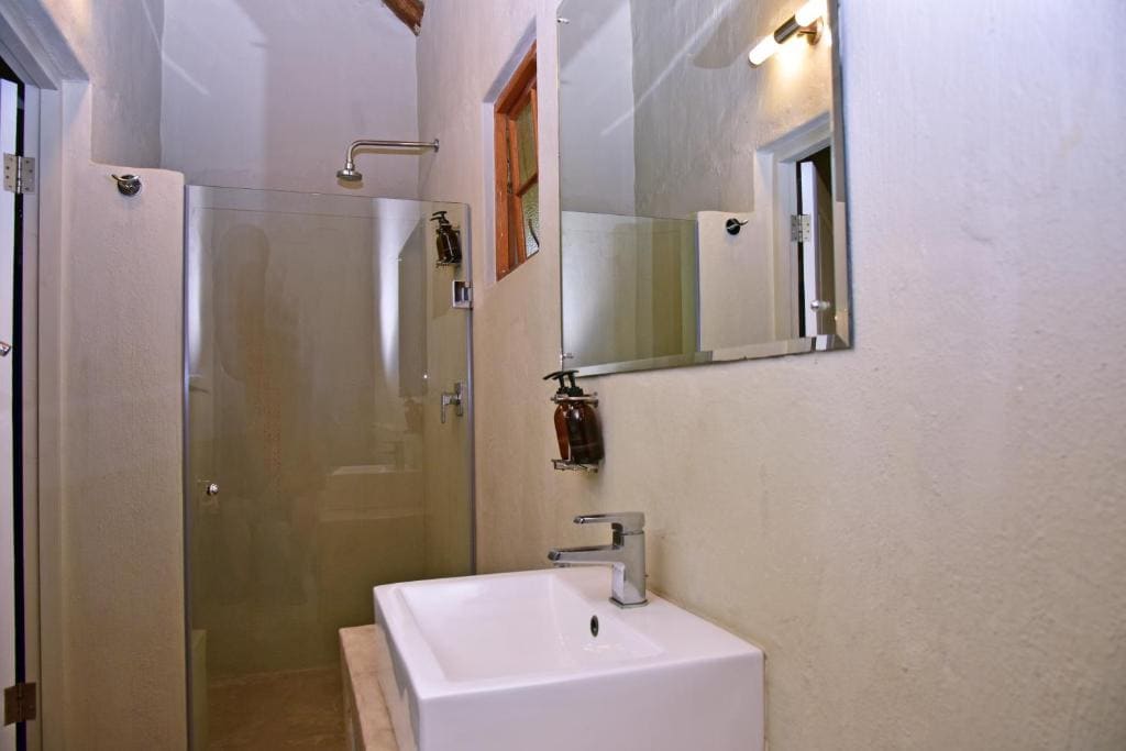 Double or Twin Room room - Image 2