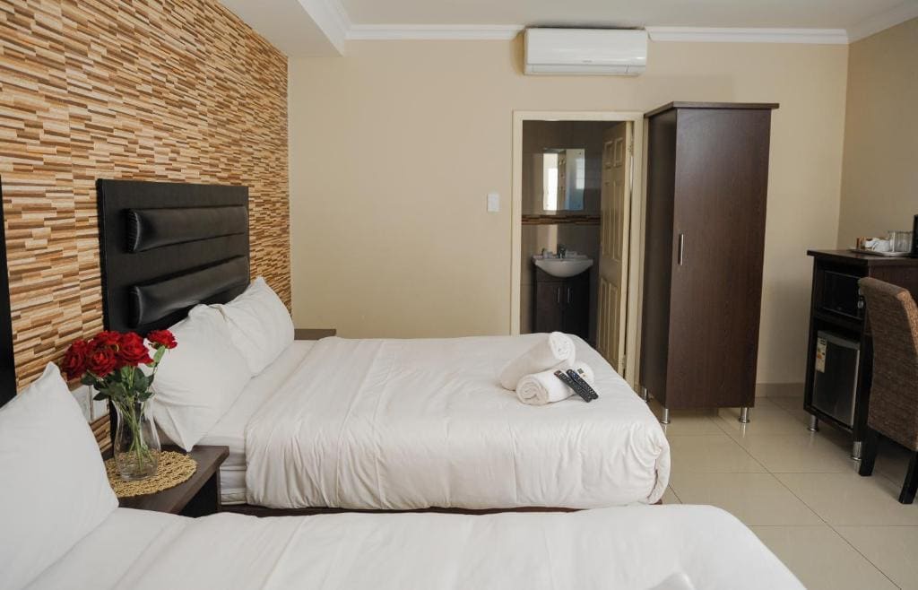 Family Room room - Image 1