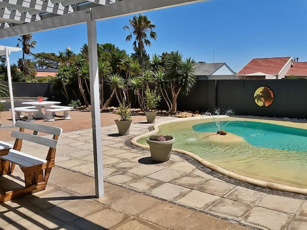 Luxury King with Patio room - Image 3