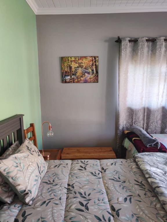 Family Room with Balcony room - Image 3