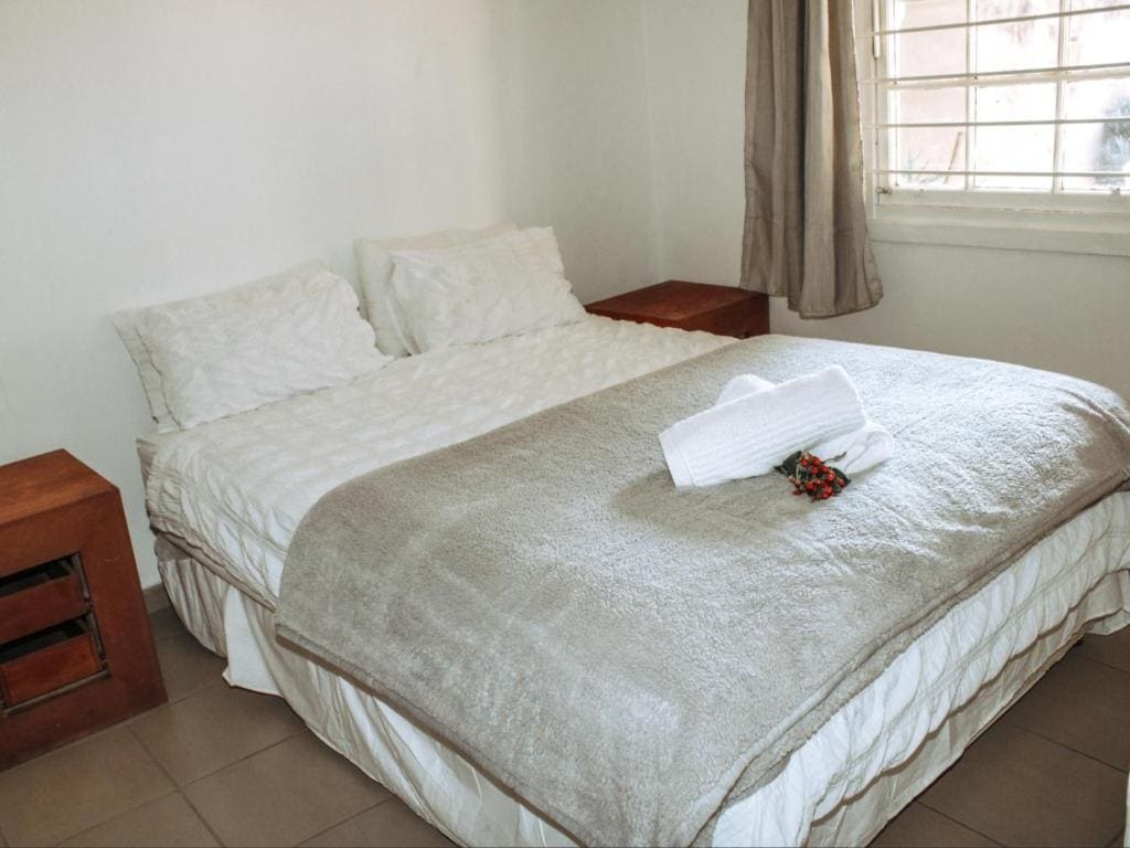 Budget Twin Room room - Image 2