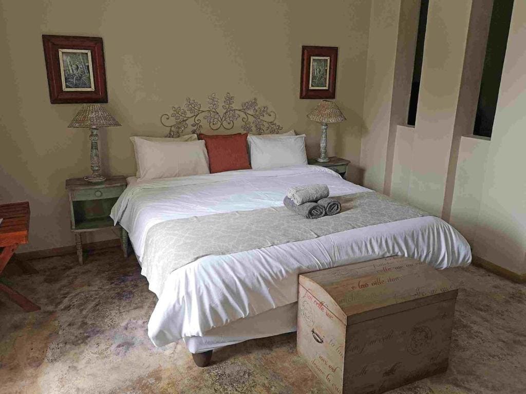 Comfort King Room room - Image 3