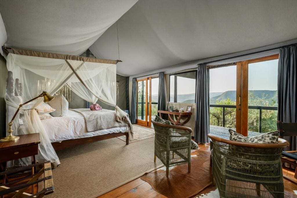 Tent room - Image 1