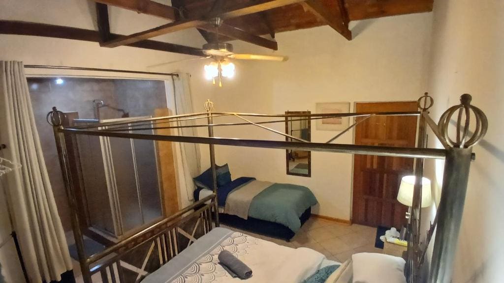 Double Room with Garden View room - Image 3