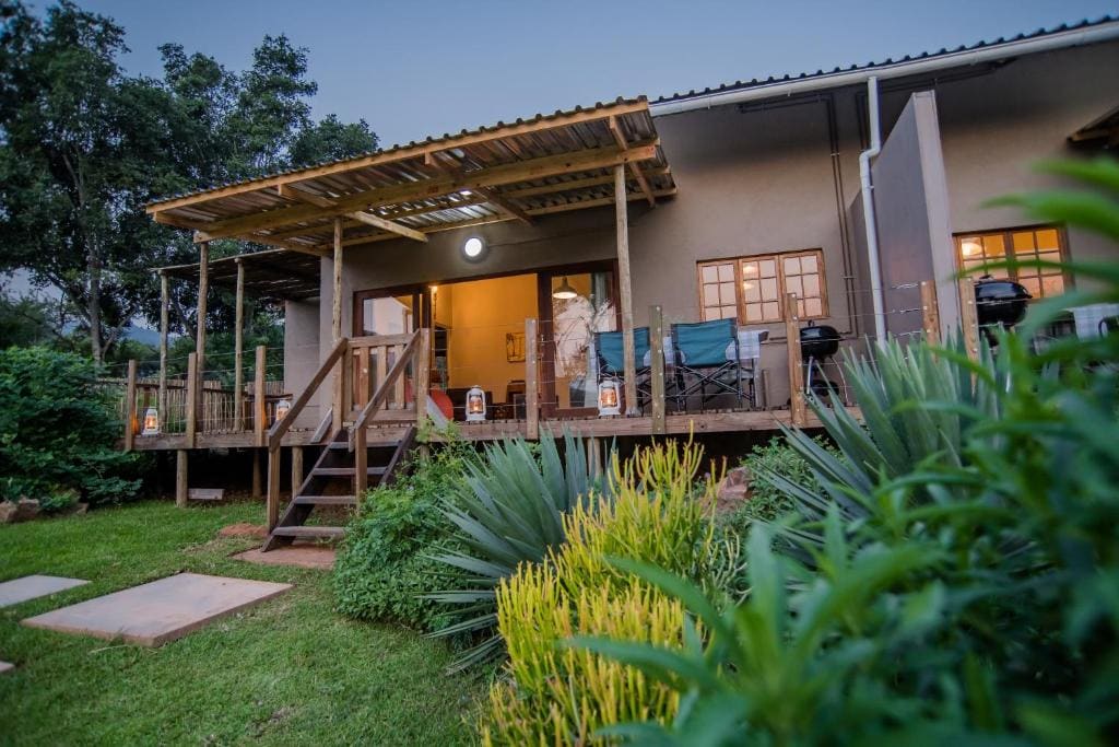 Bushbuck Cottage 2 bedroom room - Image 3