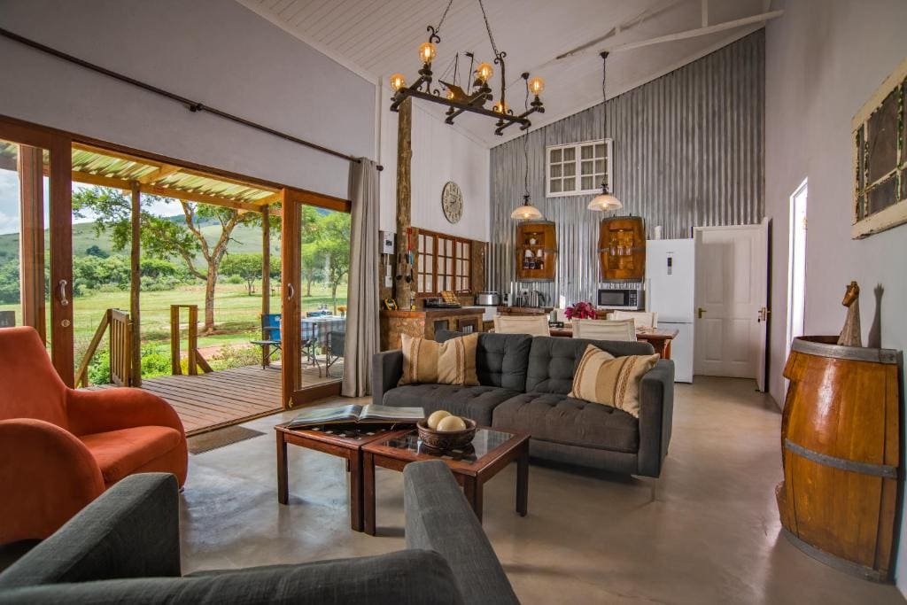 Impala Cottage room - Image 1