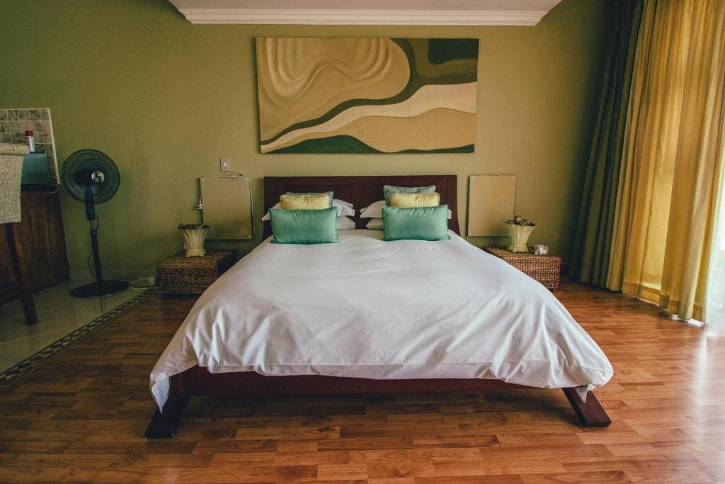 Executive Suite with Mountain View room - Image 2