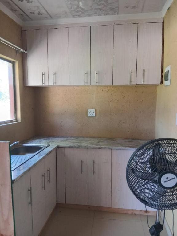 Double Room with Private Bathroom room - Image 2
